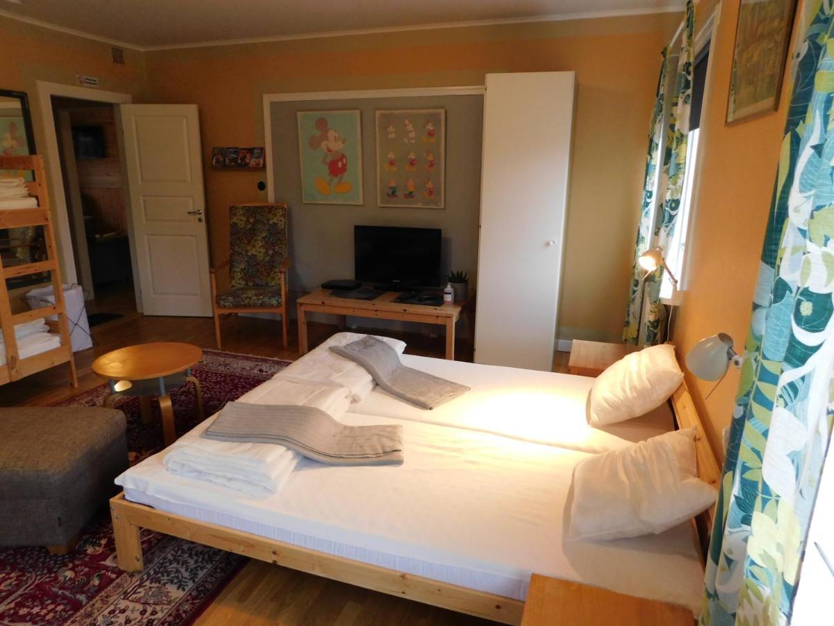 Solgarden Vandrarhem Hostal B&B Blackstad Exterior foto